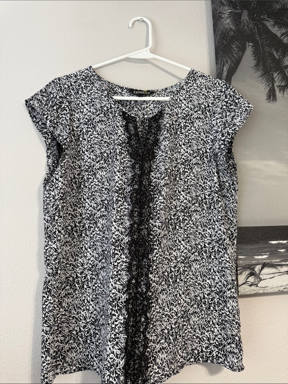 Express Black & White Lace-Trim Cap Sleeve Blouse
